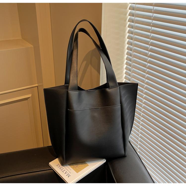 

Женская сумка Большая вместимость Сумки через плечо Высококачественные сумки и кошельки из искусственной кожи Женские ретро сумки-тоут чёрный