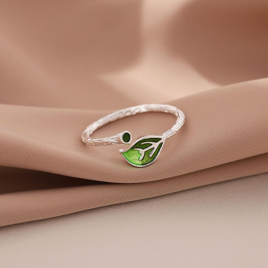New Fashion Simple Green Leaf 925 Sterling Silver Not Allergic Literary Temperament Exquisite Women Opening Rings    R139