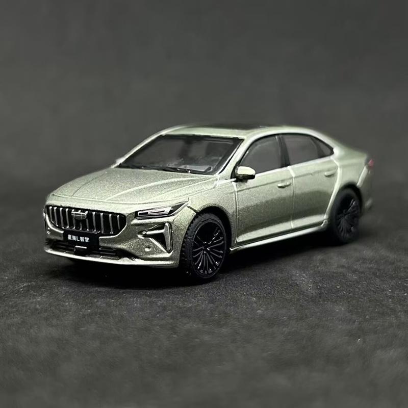 Bburago 1:64 Geely Preface Coupe Alloy Luxy Car Model Diecasts Metal Vehicles Car Model Simulation Miniature Scale Kids Toy Gift