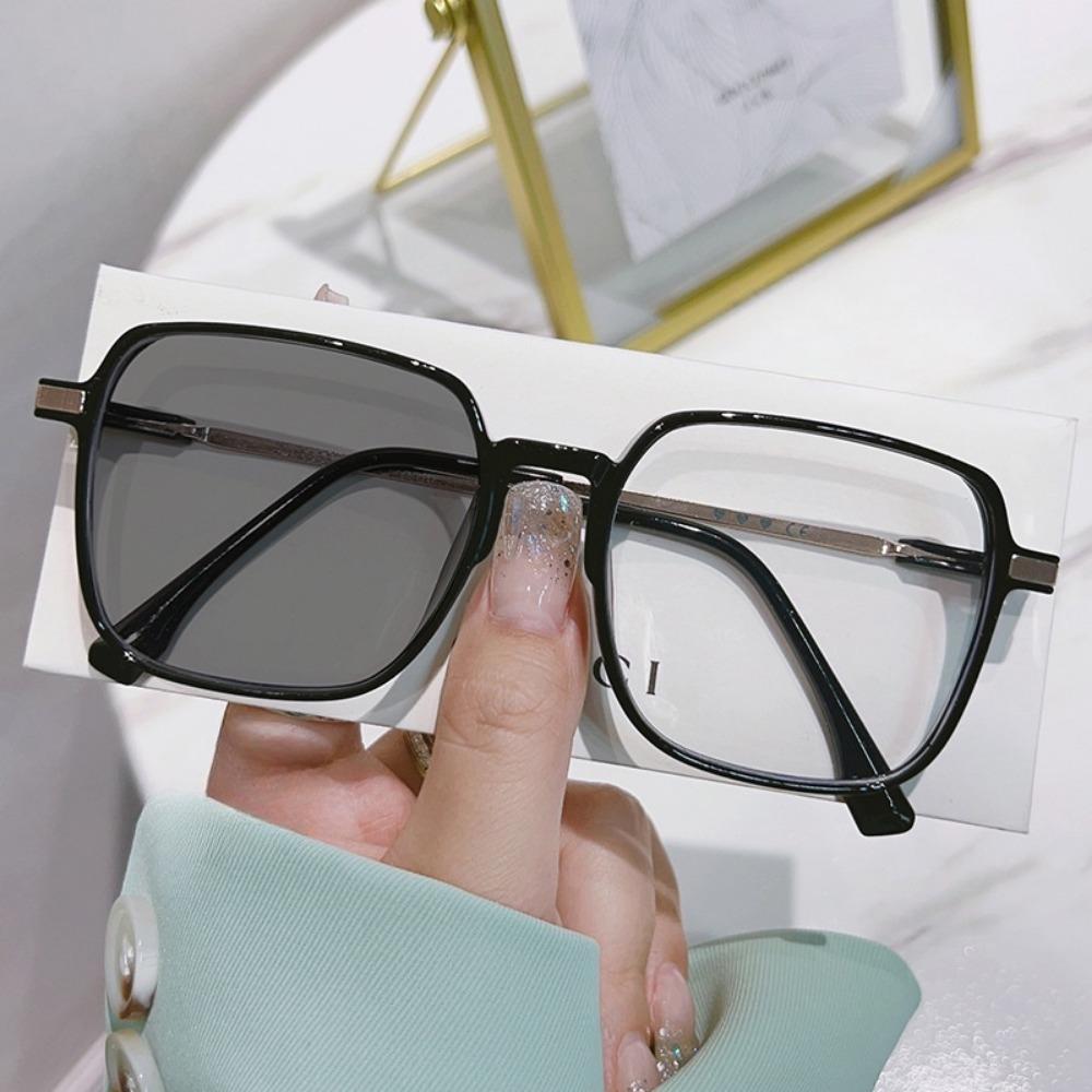 New Women Transparent Anti Blue Light Glasses Photochromic Glasses Large Frame Eye Protection Eyewear Sunglasses
