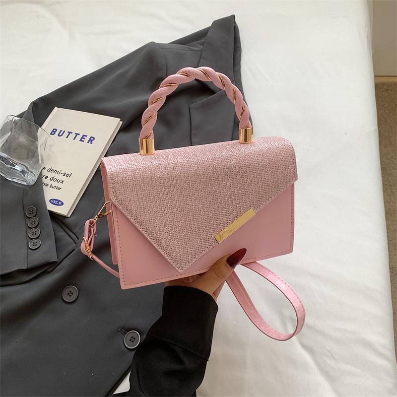 

New bag women s high-end shoulder messenger bag women s bag versatile handbag small fresh gold silk embroidery thread small square bag розовый