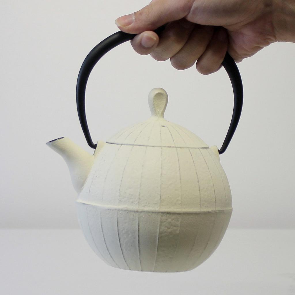 Nambu Ironware Ichido Teapot Kurumi Premium Ivory X X Teapot 0.5L W14.5 D11.5 H17.5 (cm)