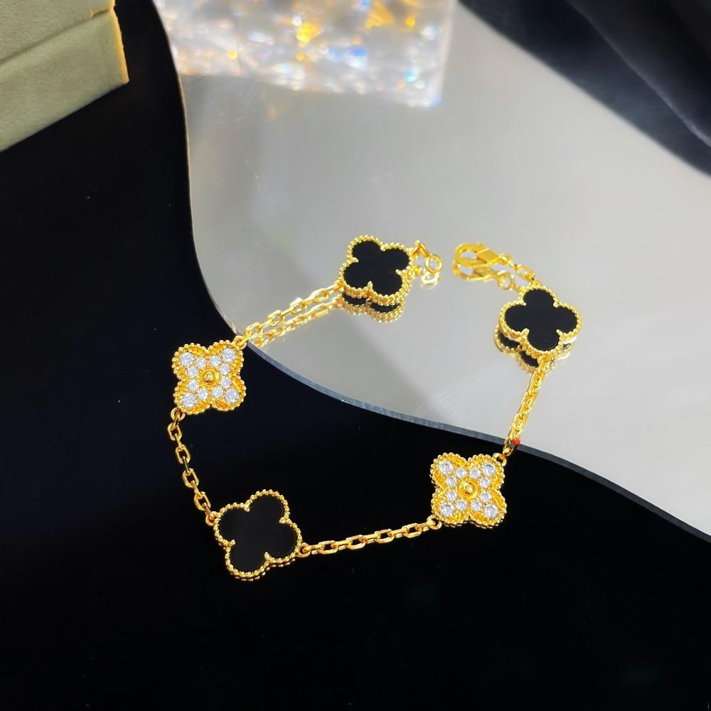 Bracelet Trèfle à Quatre Feuilles Version Haute Cinq Fleurs Calcédoine Violette Naturelle Gravé Laser CNC 18K Ne Se Décolore Pas Bracelet pour Dames