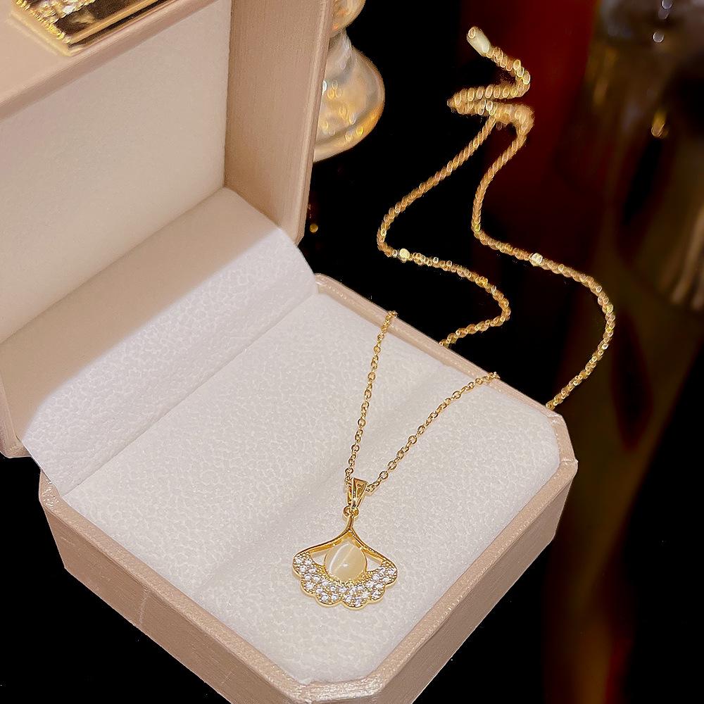 

Высококачественное женское ожерелье с кулоном в форме веера из циркония из титановой стали