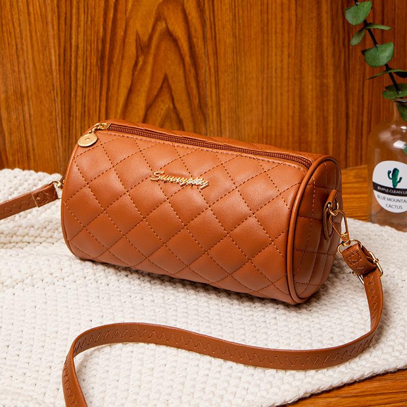 A Women's Rhombus Embroidered Thread Cylindrical Shoulder Change Bag, Autumn and Winter New Personalized Pig Cage Bag