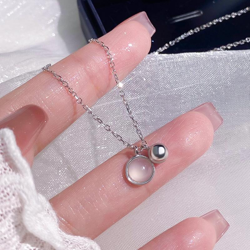 Kreisförmige Imitations-Katzenaugen-Halskette für weibliche Mode-Nische, cool und schlicht für den Alltag, vielseitige Schlüsselbeinkette