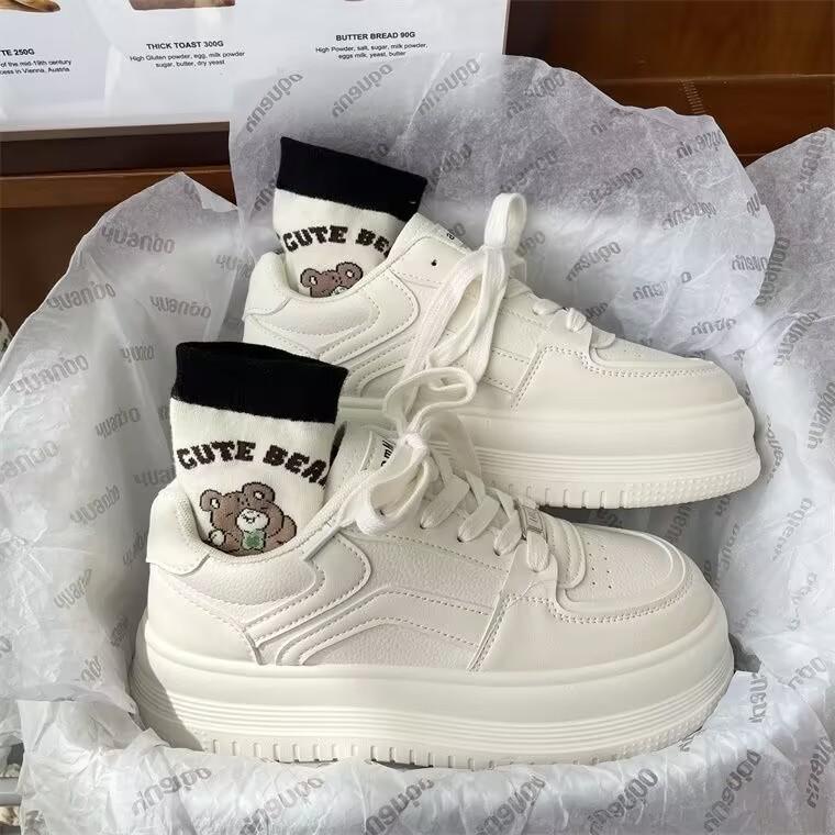 

High-end little white shoes women s 2025 new thick-soled heightening versatile casual sports shoes niche design board shoes 35