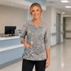 Top de Uniforme Floral para Mujer con Escote en V, Bolsillos, Abertura Lateral y Mangas Tres Cuartos