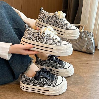 Nouvelles chaussures décontractées en toile imprimée brodée de style chinois pour femmes printemps automne semelles épaisses et chaussures de sport à plateforme