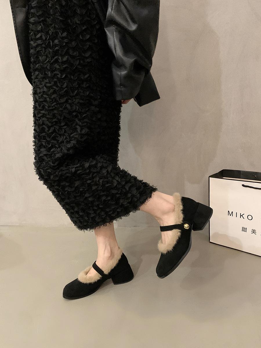 

Thick-heeled bag head and half slippers women s 2025 autumn and winter new French retro square head leopard print plush Mary Jane fluffy shoes 39
