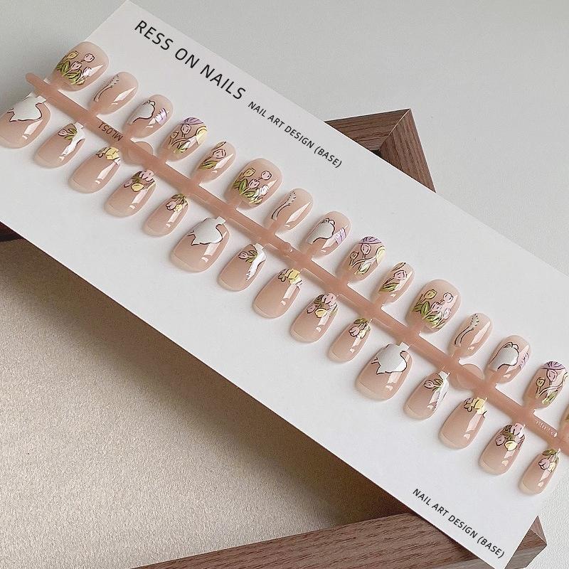 

Носіть короткі кінчики нігтів, 30 голих смужок, короткі квадратні наклейки для нігтів для жінок JD003