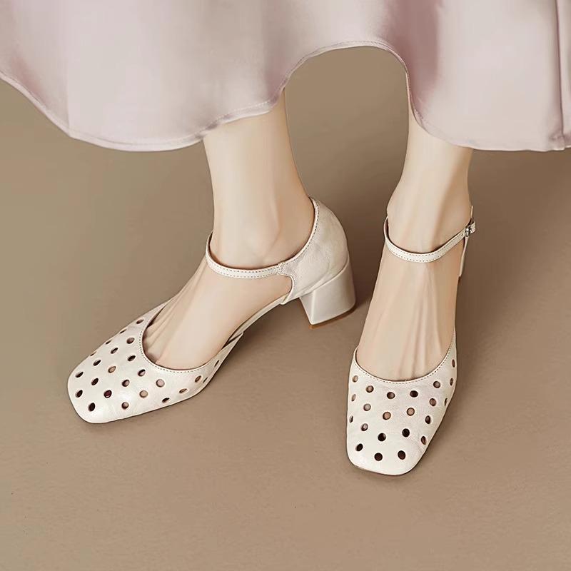 Fashion Hollow-out Women's Breathable Baotou Sandals for Summer Wear Fashion Chunky Heel High Heels for Summer 2025