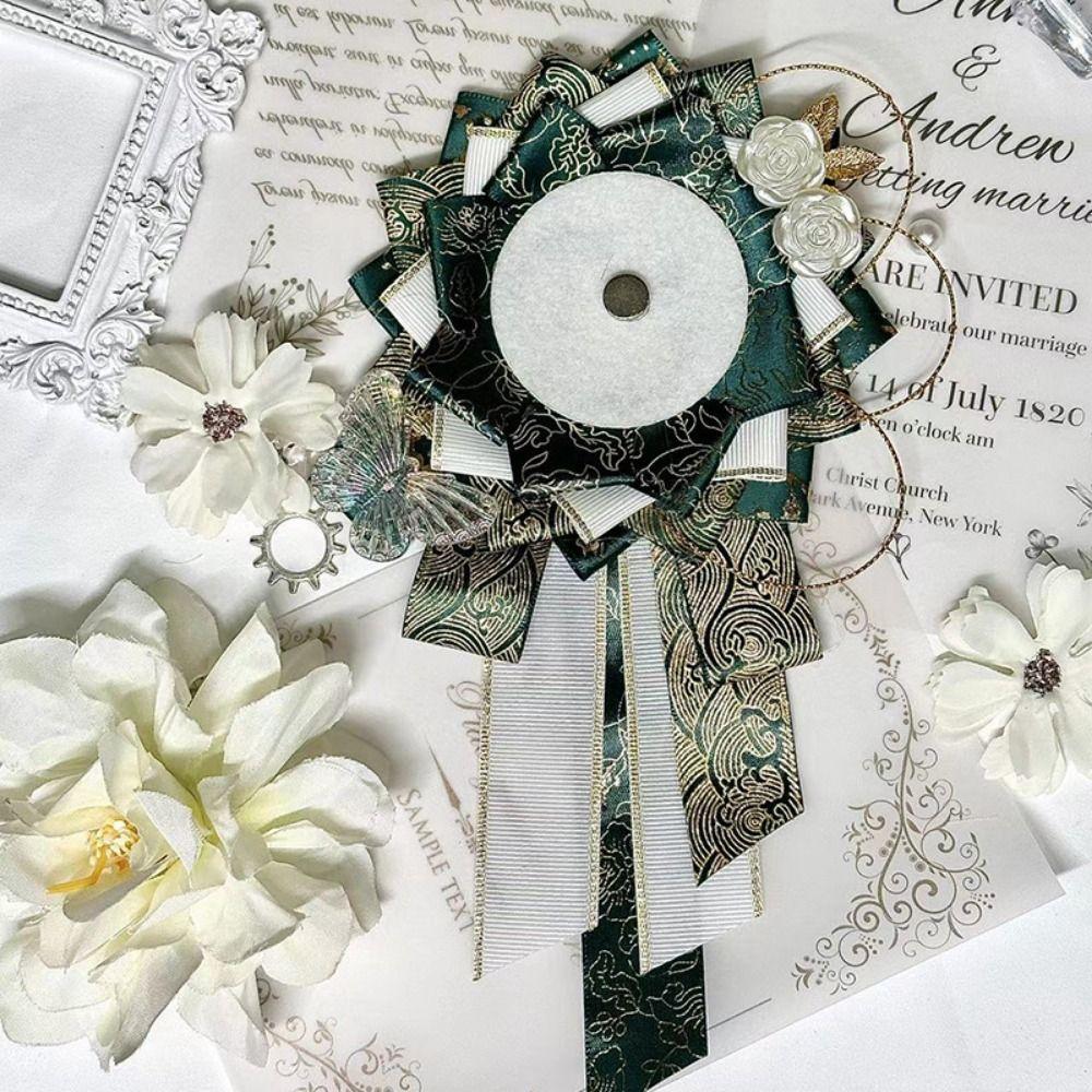 Cosplay Dekorieren Pins Ausstellungsbasis Schräg Schwanzband Rucksack Ornament 55-75mm Abzeichen