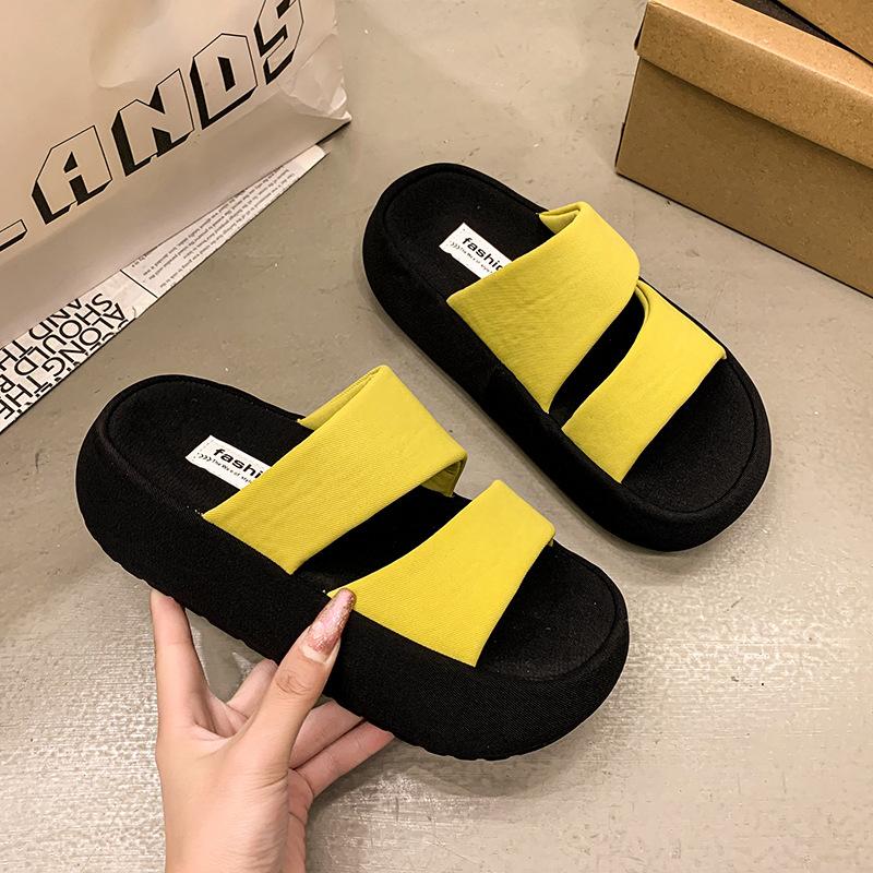 

Cool slippers women s summer outer wear 2025 new thick-soled one-word drag women s high-end skirt seaside beach sandals 40 жёлтый