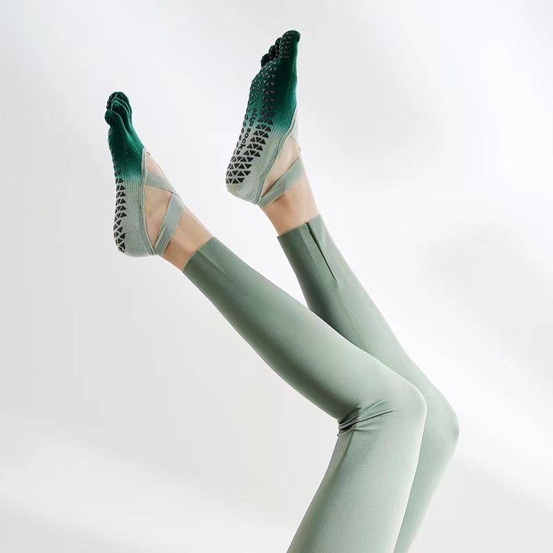 

Yoga Socks Professional Non-Slip Socks Women Pilates Socks Summer Toe Socks Workout Aerobics Socks Athletic Socks Toe Socks Seagrass Green Gradient
