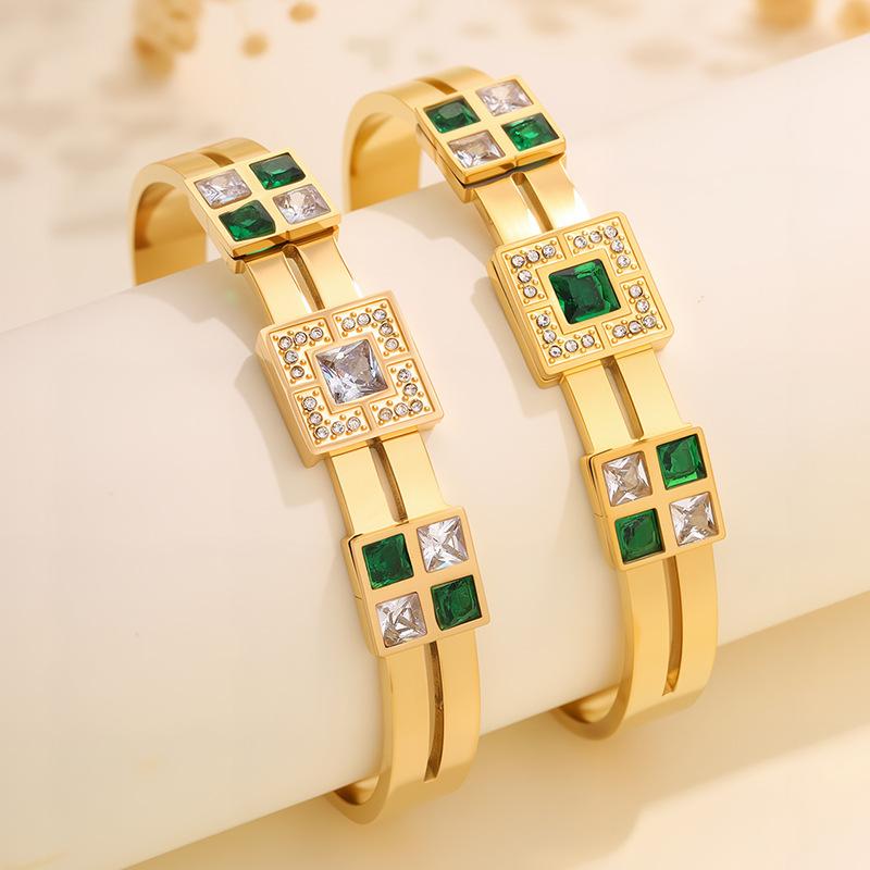 Square Emerald Stretch Open Stylish Elegant Wagford Bracelet
