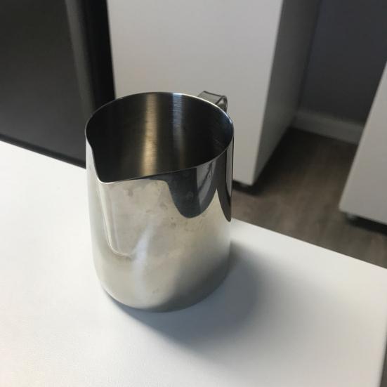 Temperature Sense Milk Frothing Pitcher Large Capacity Stainless Steel Food-grade Milk Latte Cup for Bakery