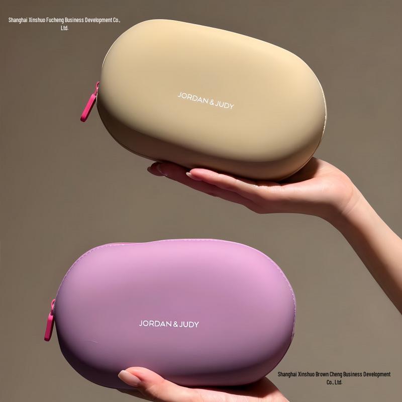 Waterproof Silicone Travel Toiletry and Makeup Bag for Men