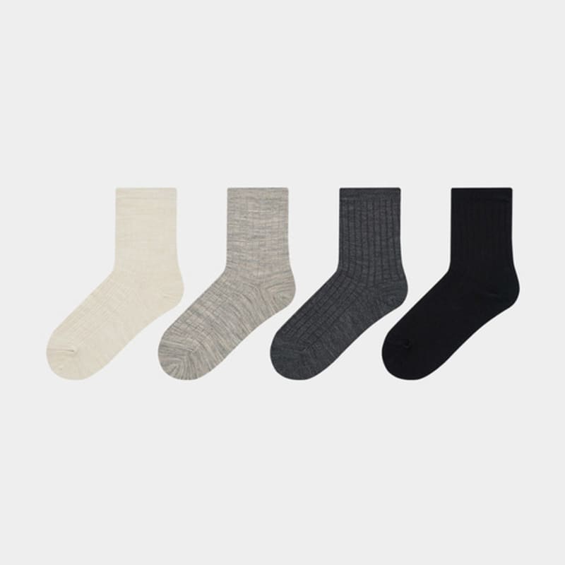STUDIO SOCKSTOP [4PACK] Women's Premium Merino Wool Ribbed Crew Socks