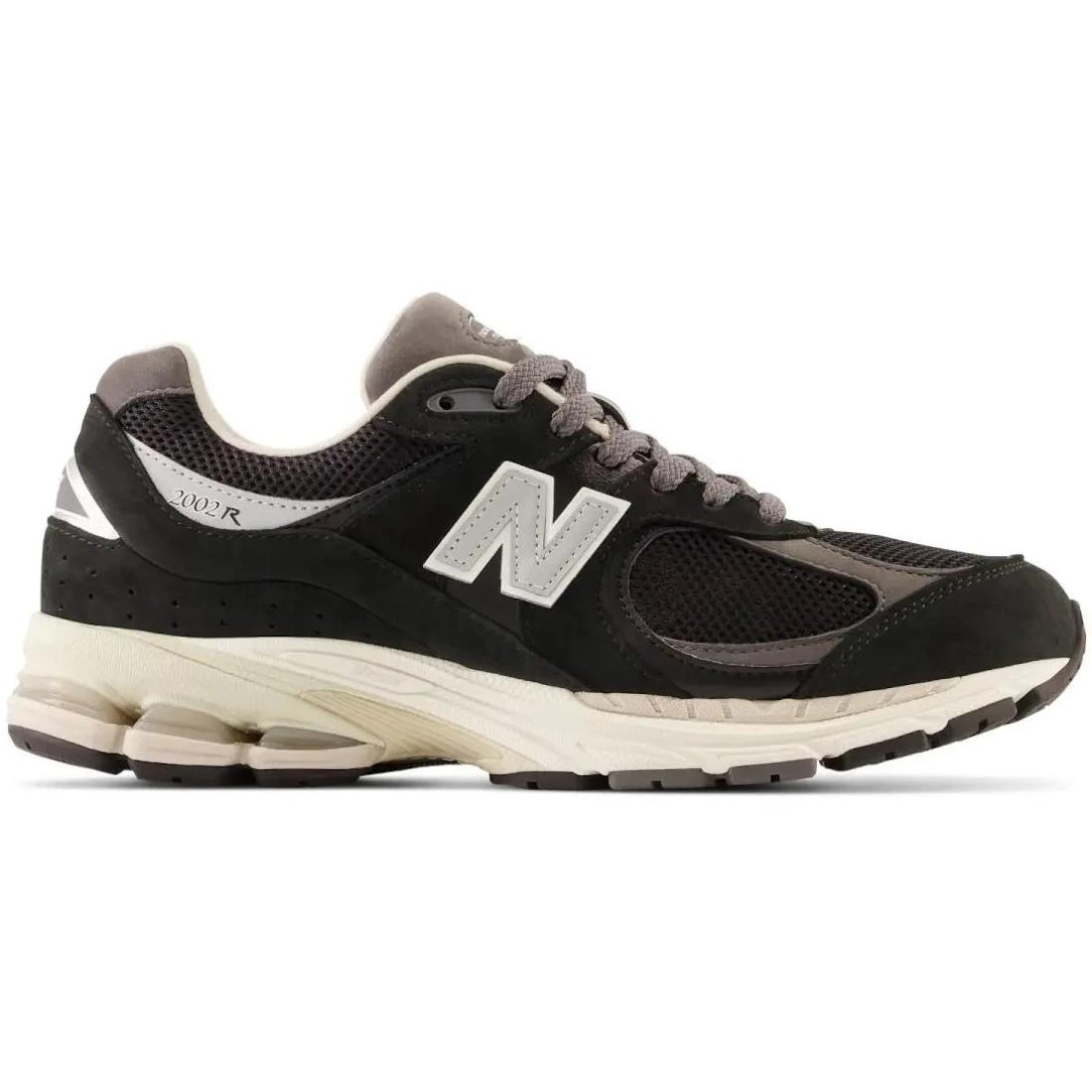 

Sneaker New Balance 2002R Black Castlerock(M2002RNC) 42