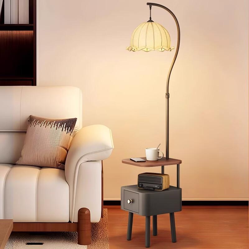 OEING Walnoot Vloerlamp met 3-kleurige Dimfunctie