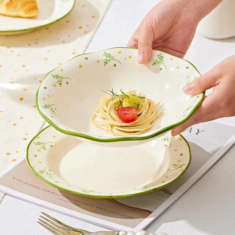 31-Piece Daisy Underglaze Ceramic Dinnerware Set