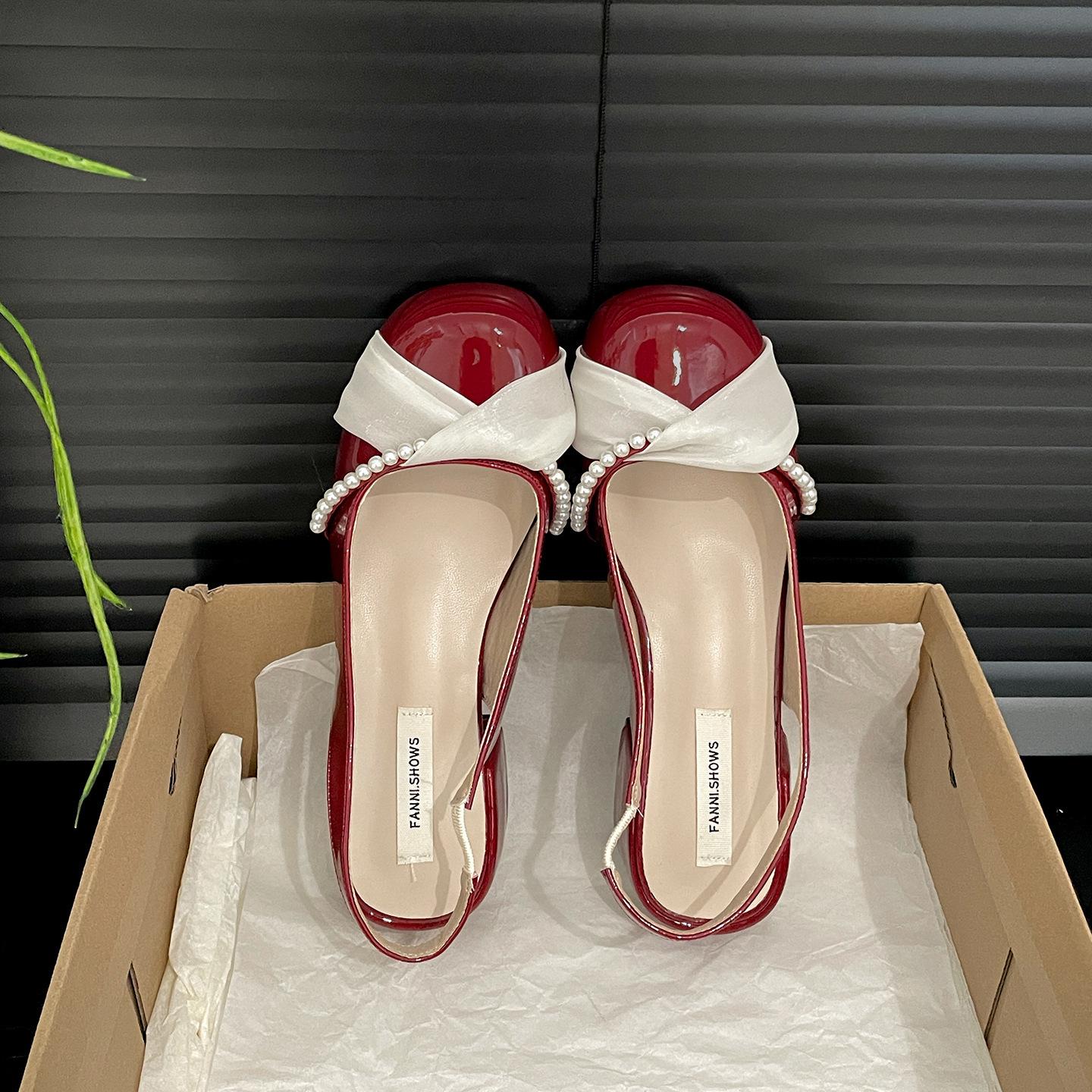 

White fairy wind thick heel heightened bag head sandals women s 2025 new summer skirt French cool slippers 40 бордовый