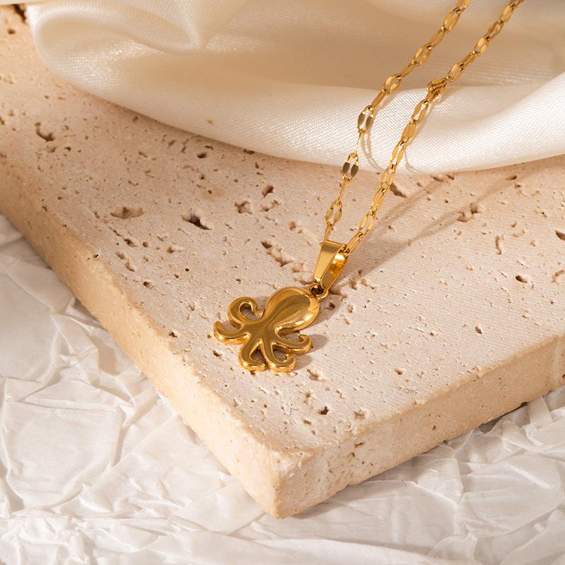 European & American New Ocean Style Titanium Steel Clavicle Necklace: Chic, Versatile, High-End Women's Bestseller