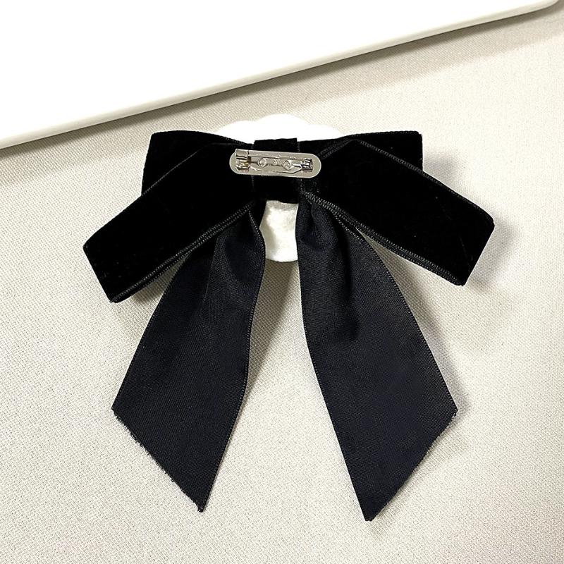 French Style Camellia Pearl Velvet Bow Brooch Elegant Neck Tie Mourning Corsage Pin Formal Wear Shirt Collar Accessories