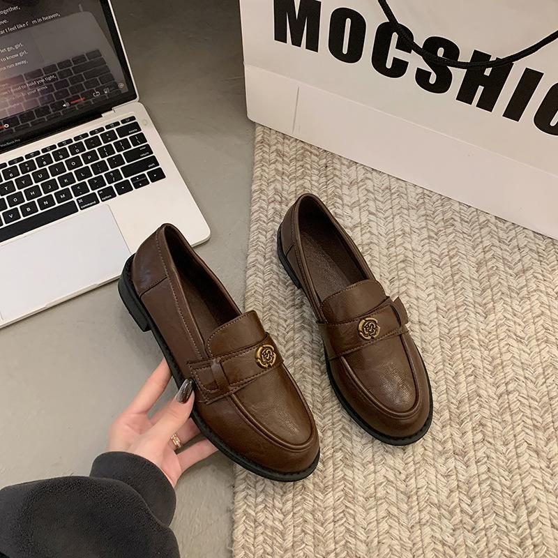 Super soft leather black camellia loafers spring and autumn 2025 new British style one-pedal platform single shoes women
