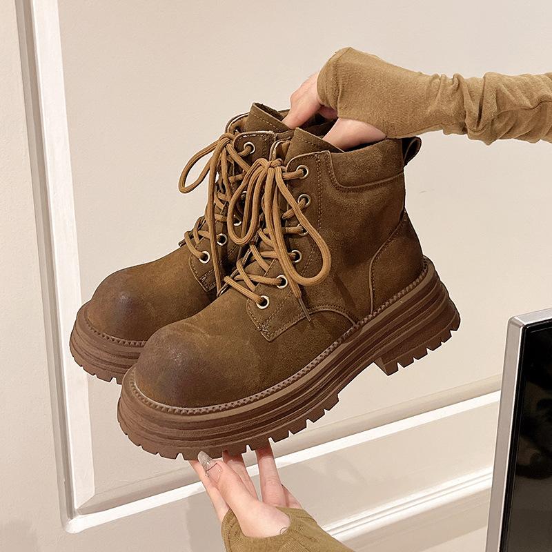 Retro poliertes mattes Leder Buchstaben Martin Stiefel Damen neue dicke Sohle Schnürung Mode Lokomotive Stiefel