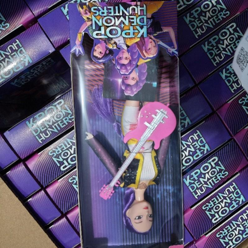 Monster Hunting Witch Doll with Music, 12 Joints, Colorful Lights & Cartoon Theme Song