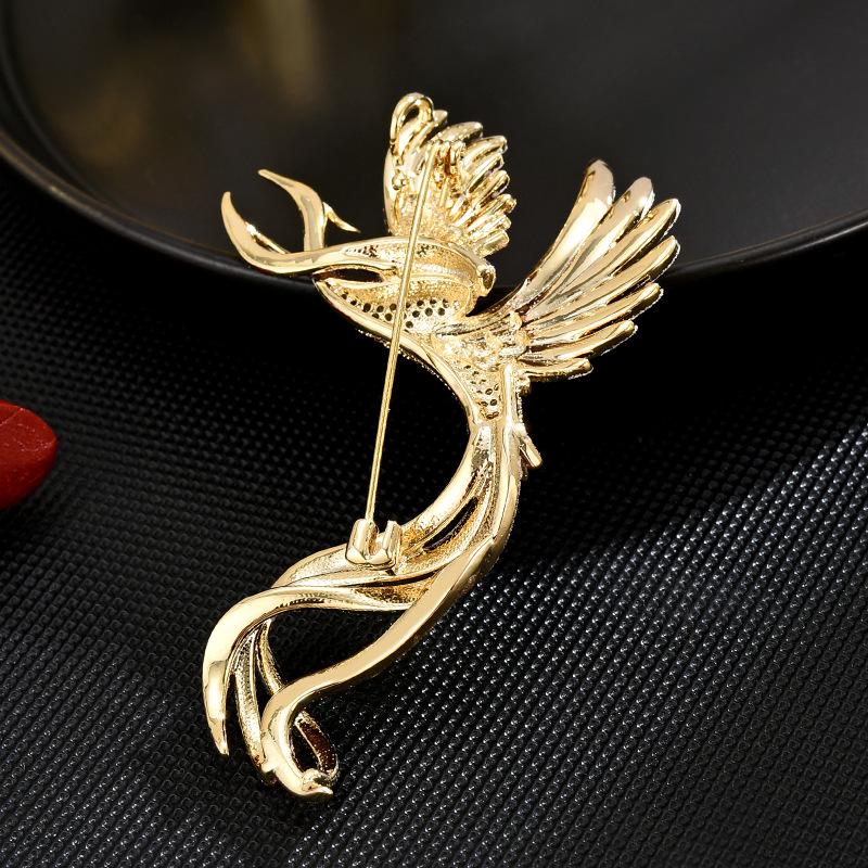 Elegant Phoenix Laiyi Luxury Coat Brooch