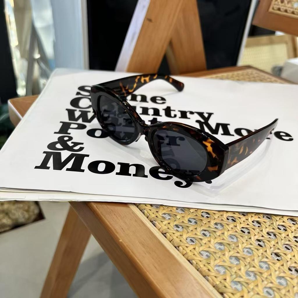 Fashion Stylish Women'S Sun Glasses Oval Shape Uv400 Protection Sunglasses Women Holiday Travelling Sunglasses Men