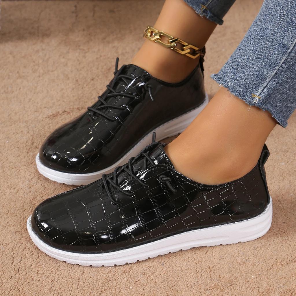 Women Causal Sneakers New Summer Shoes Woman Fashion Breathable Lace Up Sports Shoes for Women Platform Walking Designer Shoes
