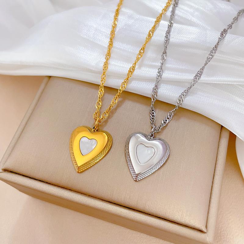 Love Shell Minimalist Furnace Real Gold Necklace Female Collarbone Chain Accessories