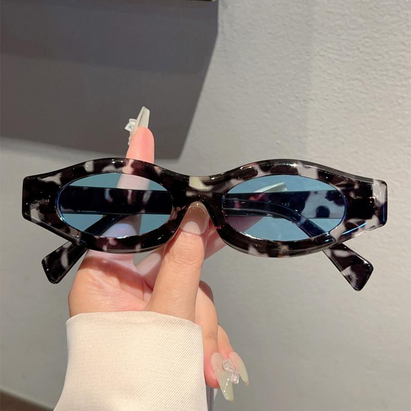 Oval Sunglasses  New Fashion Vintage Candy Color Beach Vacation Shades Women Retro Vintage Brand Outdoor Sun Glasses