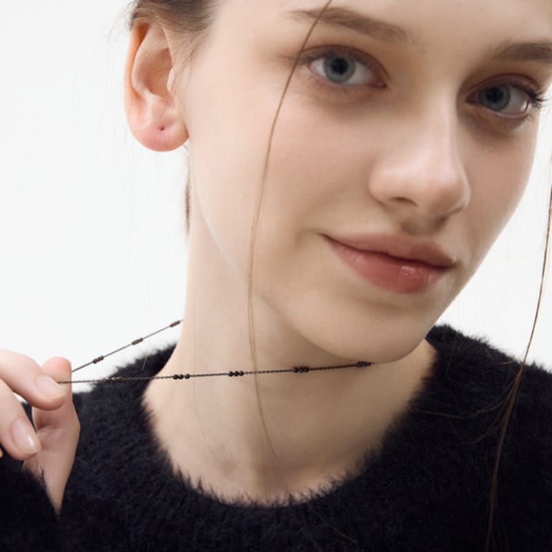 L’OMBRILLANT Black Chain Choker Necklace