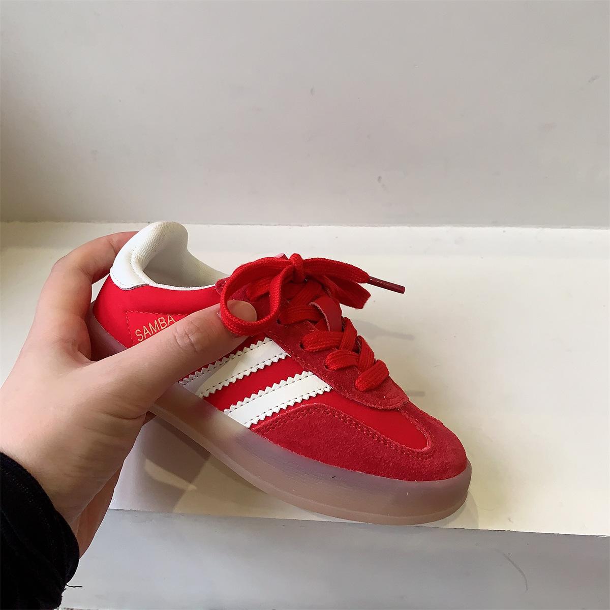 

Детская обувь в корейском стиле конфетных цветов, дышащая спортивная обувь для девочек, немецкие тренировочные туфли, мягкая подошва, кроссовки для мальчиков 29 красный