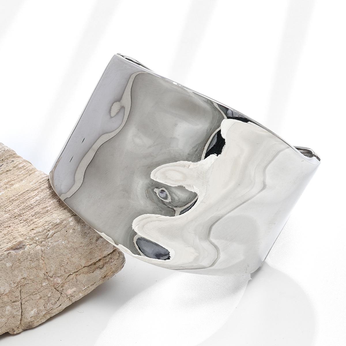 

Punk Hip Hop Wide Asymmetric Bangles Bracelets for Women Geometric Cuff Bangles Statement Alloy Bangles Men Jewelry Femme Accessories