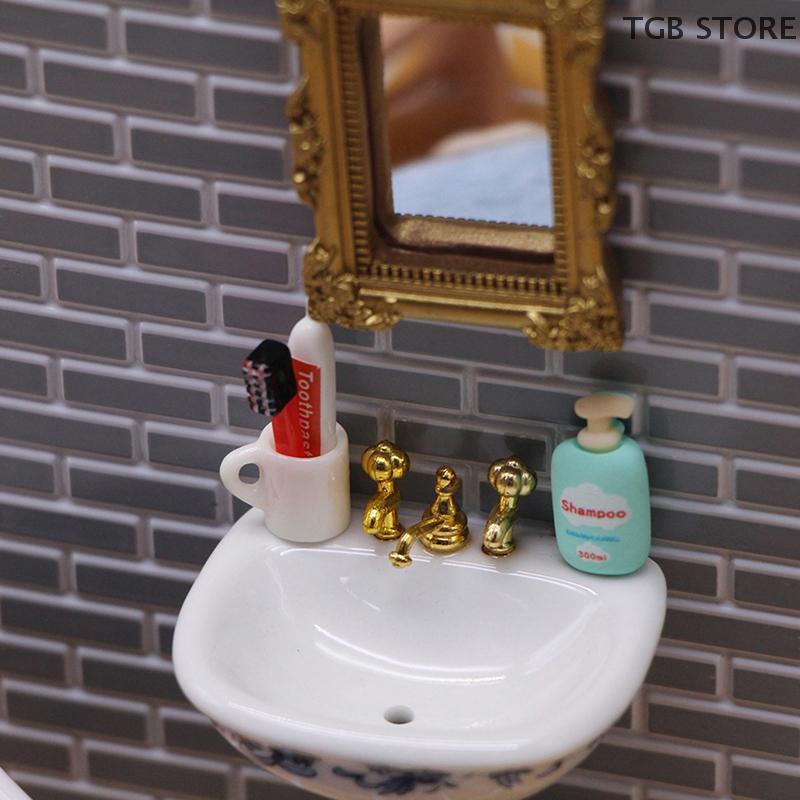 Miniature Practical Bathroom Hair Dryer Mirror Model Kits Accessory Doll House Toys Mini Bathroom Dressing Tool Accessories