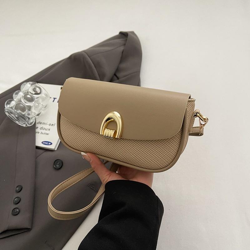 Einfache Textur Nische Frühling und Sommer neue hochwertige horizontale kleine quadratische Tasche vielseitige Mode einzelne Schulter Umhängetasche Damenhandtasche