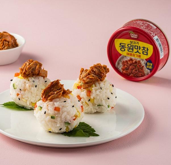DONGWON Spicy Korean Tuna with Sesame Oil – 90g X 4 Cans | Light Meat | Ready-to-Eat