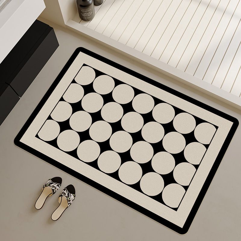 Bathroom floor mat cream wind diatom mud absorbent mat toilet door foot mat bathroom toilet quick drying non-slip carpet