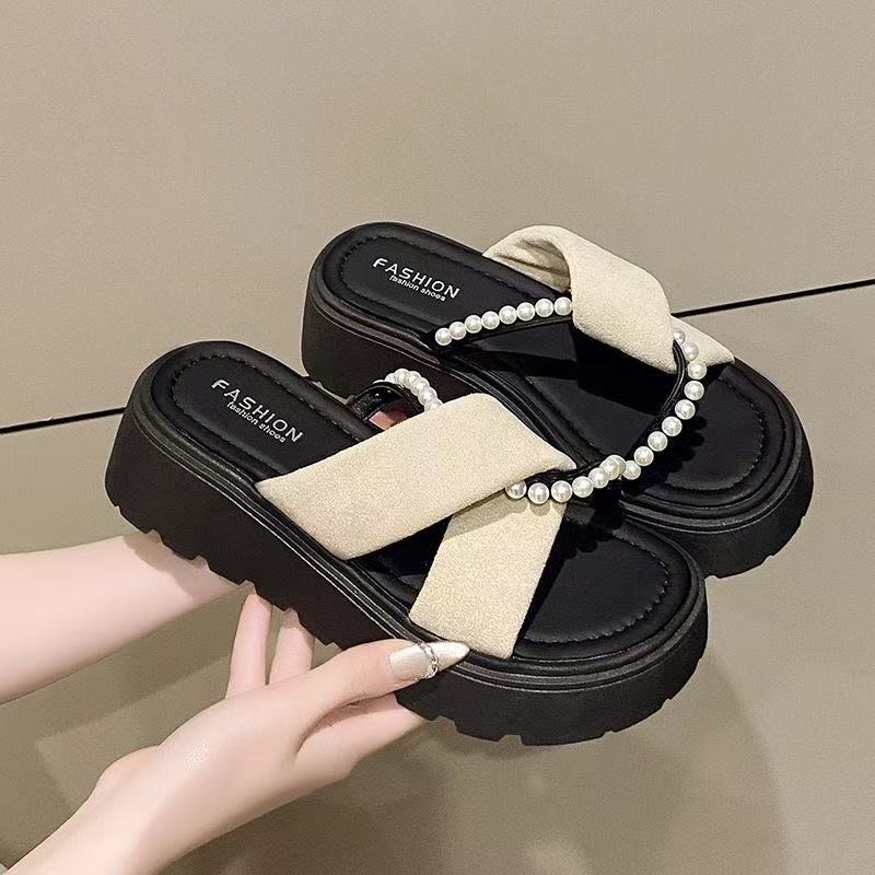 Pearl national style fairy wind girl one-word drag 2025 summer new outer wear with skirt sandals thick-bottomed beach tide slippers