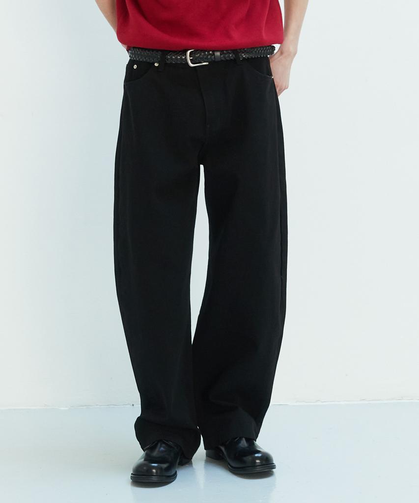 LEIRE Everyday Curved Denim Pants [Black]