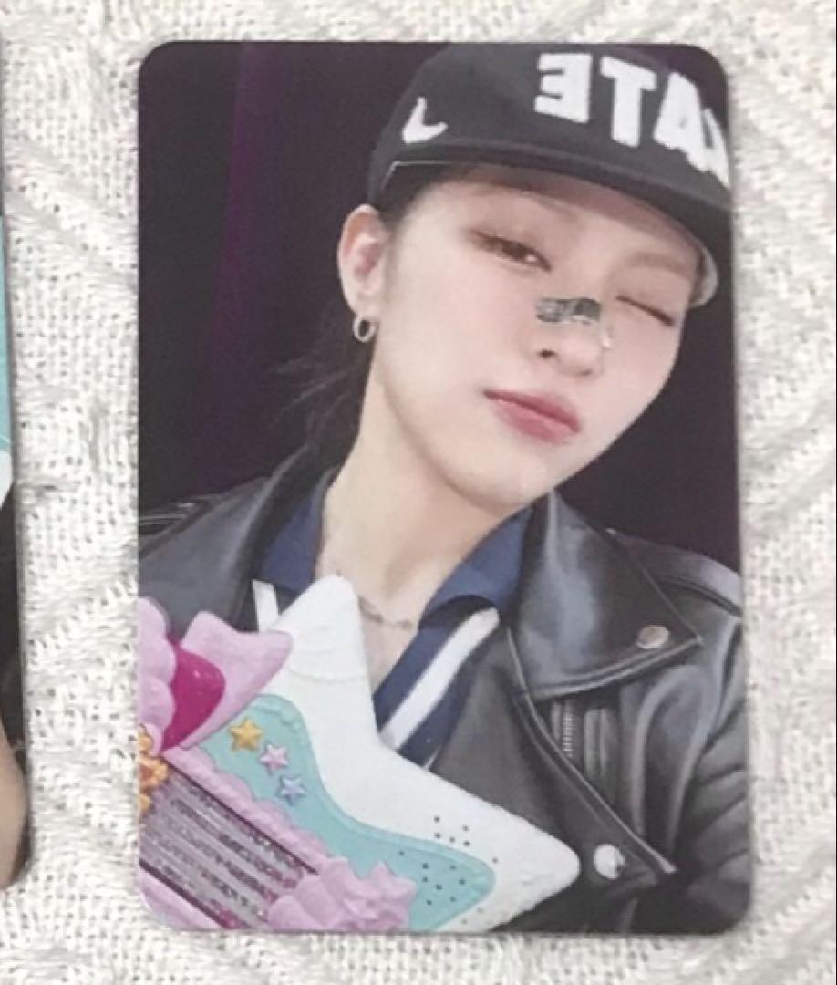 

[USED] itzy Ryujin GOLD makestar Yonton limited edition guitar trading card