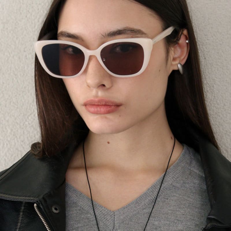 

One Brilliant Tile-OB575-Ivory single type