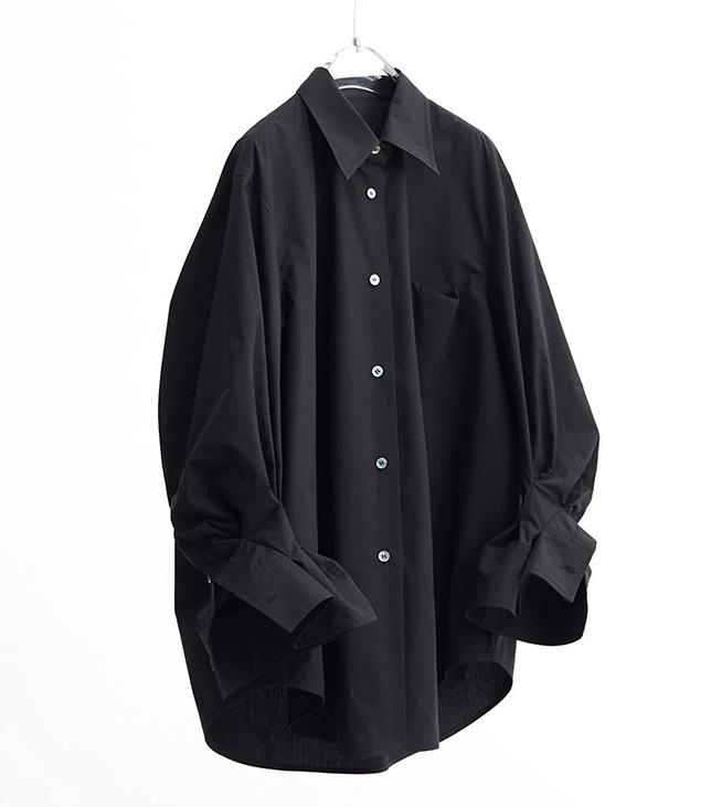 

Женская свободная рубашка из хлопка нестандартного кроя с длинным рукавом и накладным карманом Medium чёрный