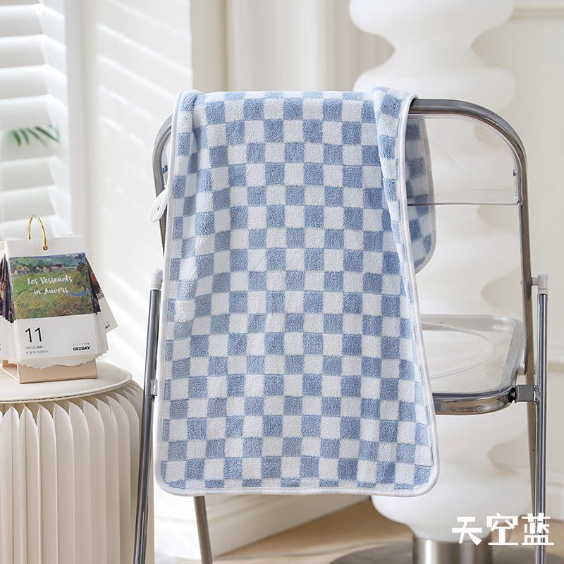 Handtuch neues Schachbrett Haushaltsgesichtstuch verdicktes Korallenfleece Gesichtshandtuch zum Aufhängen weich Wasseraufnahme fusselt nicht leicht